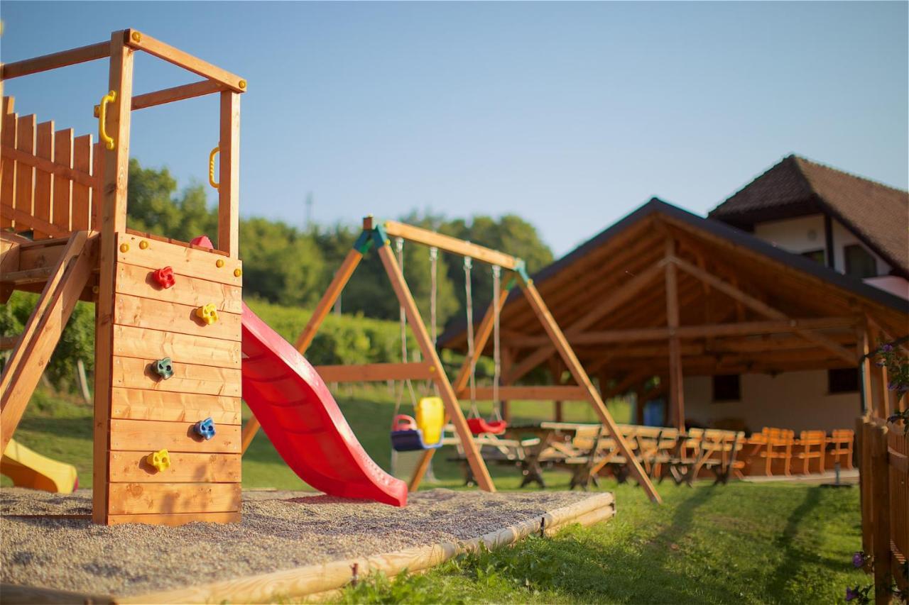 Tourist Farm Apartments Lovrec Jirsovci Dış mekan fotoğraf