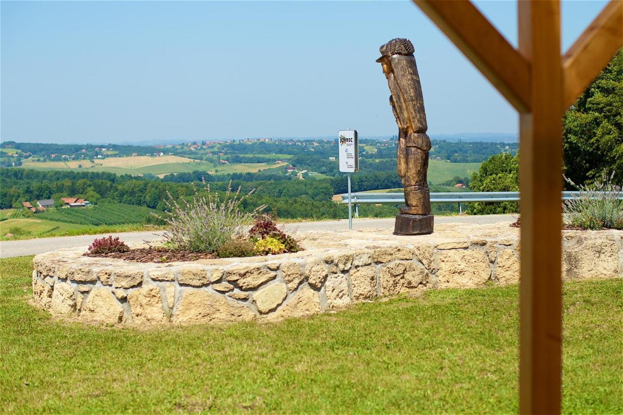 Tourist Farm Apartments Lovrec Jirsovci Dış mekan fotoğraf
