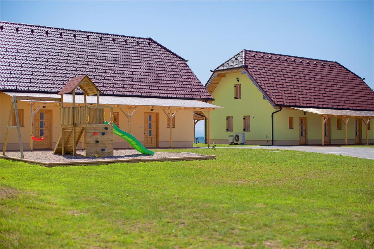 Tourist Farm Apartments Lovrec Jirsovci Dış mekan fotoğraf