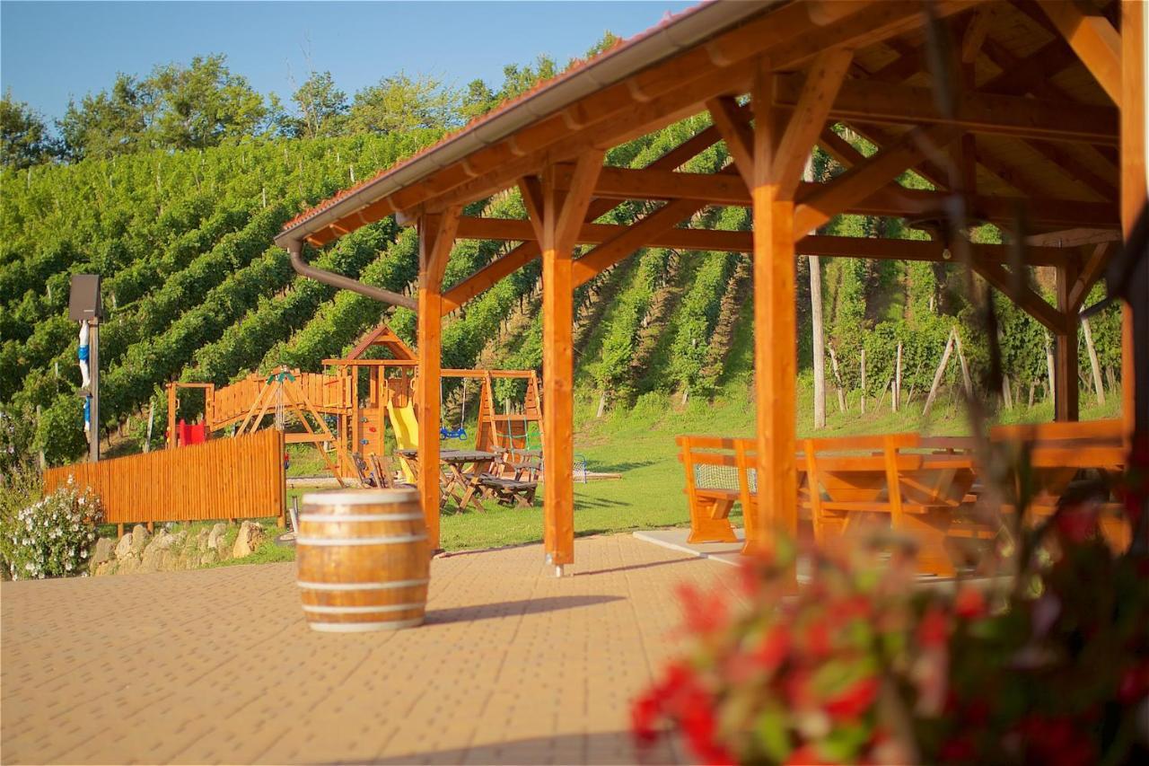 Tourist Farm Apartments Lovrec Jirsovci Dış mekan fotoğraf